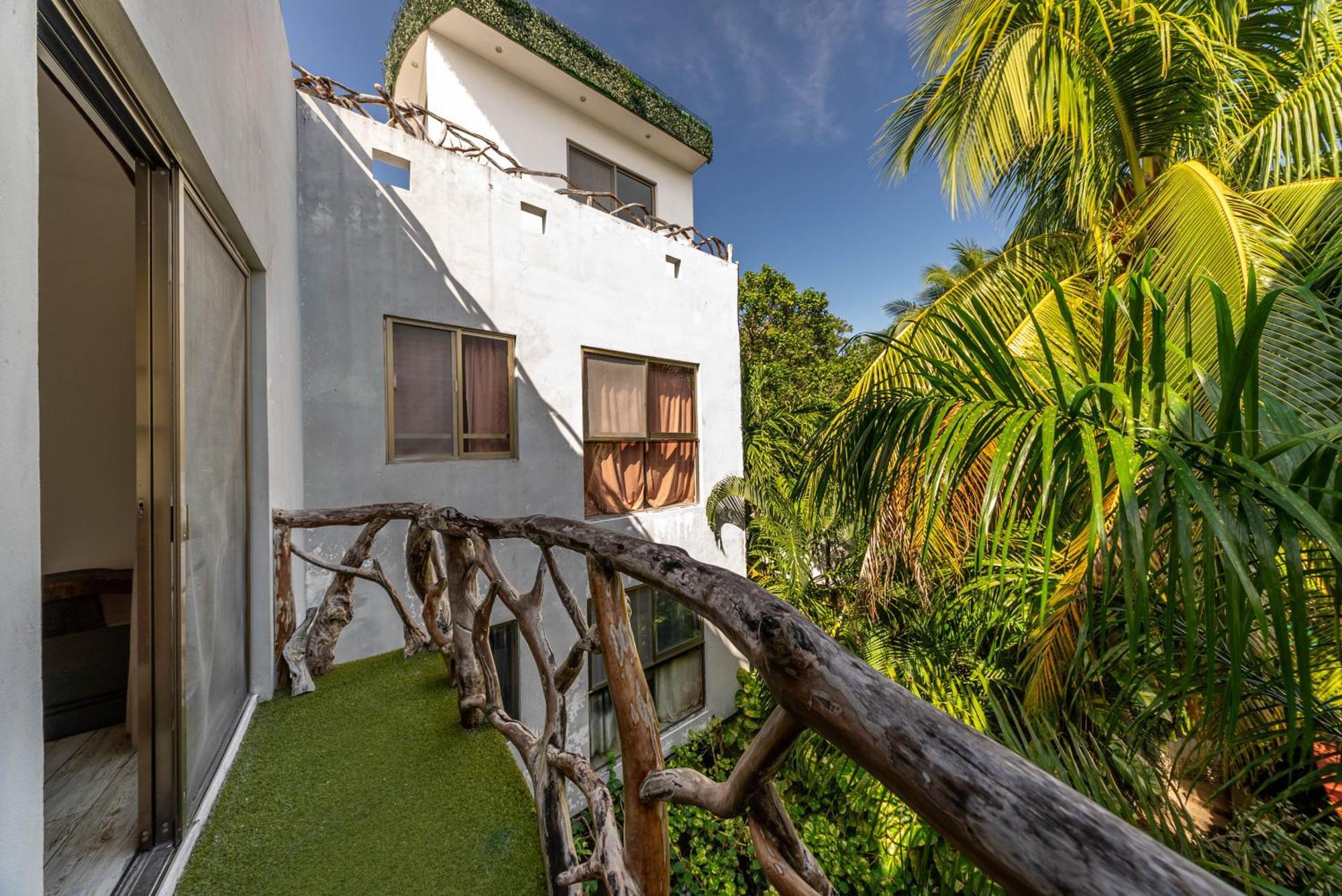 The Green Village Boutique Hotel Плая дел Кармен Екстериор снимка