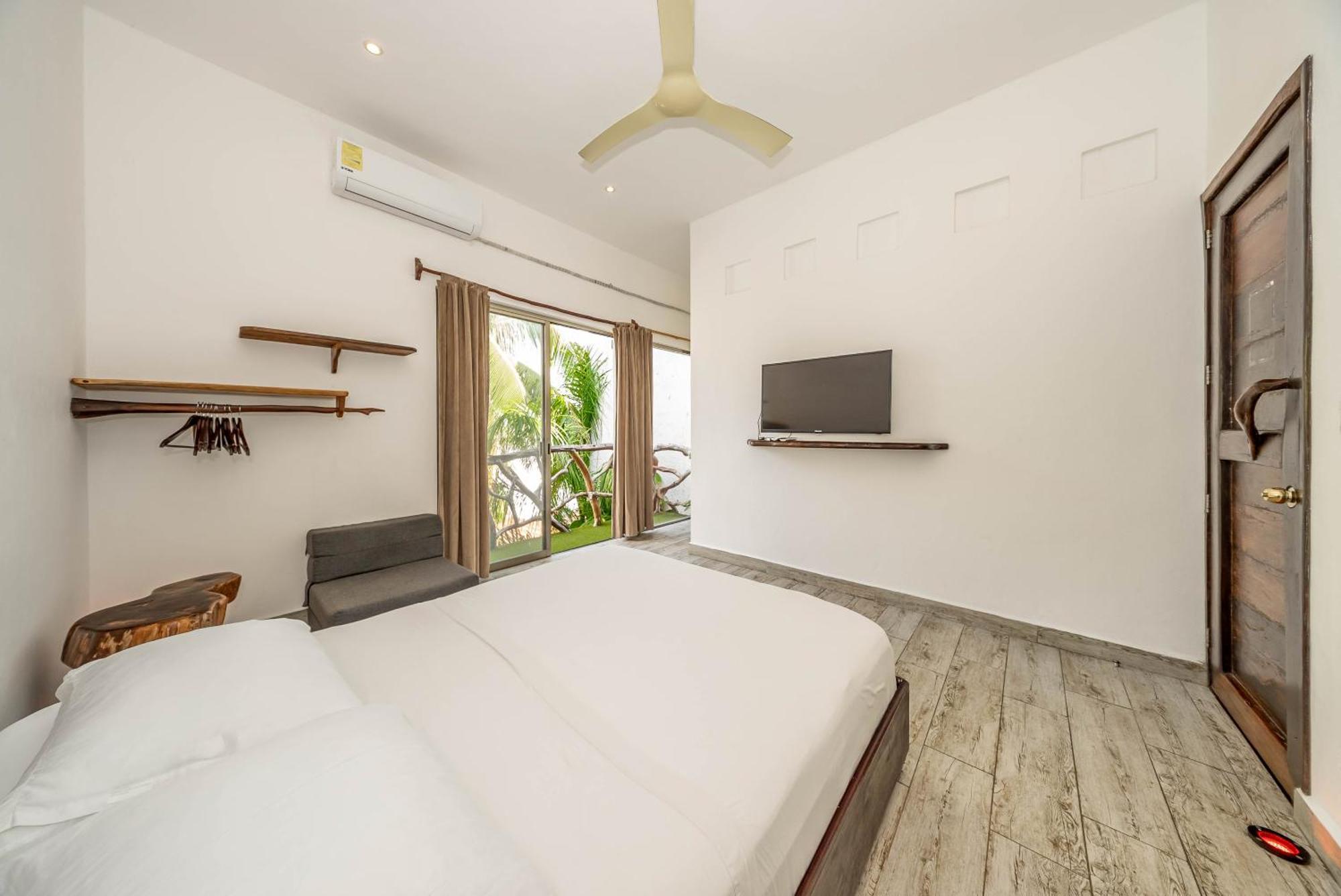 The Green Village Boutique Hotel Плая дел Кармен Екстериор снимка